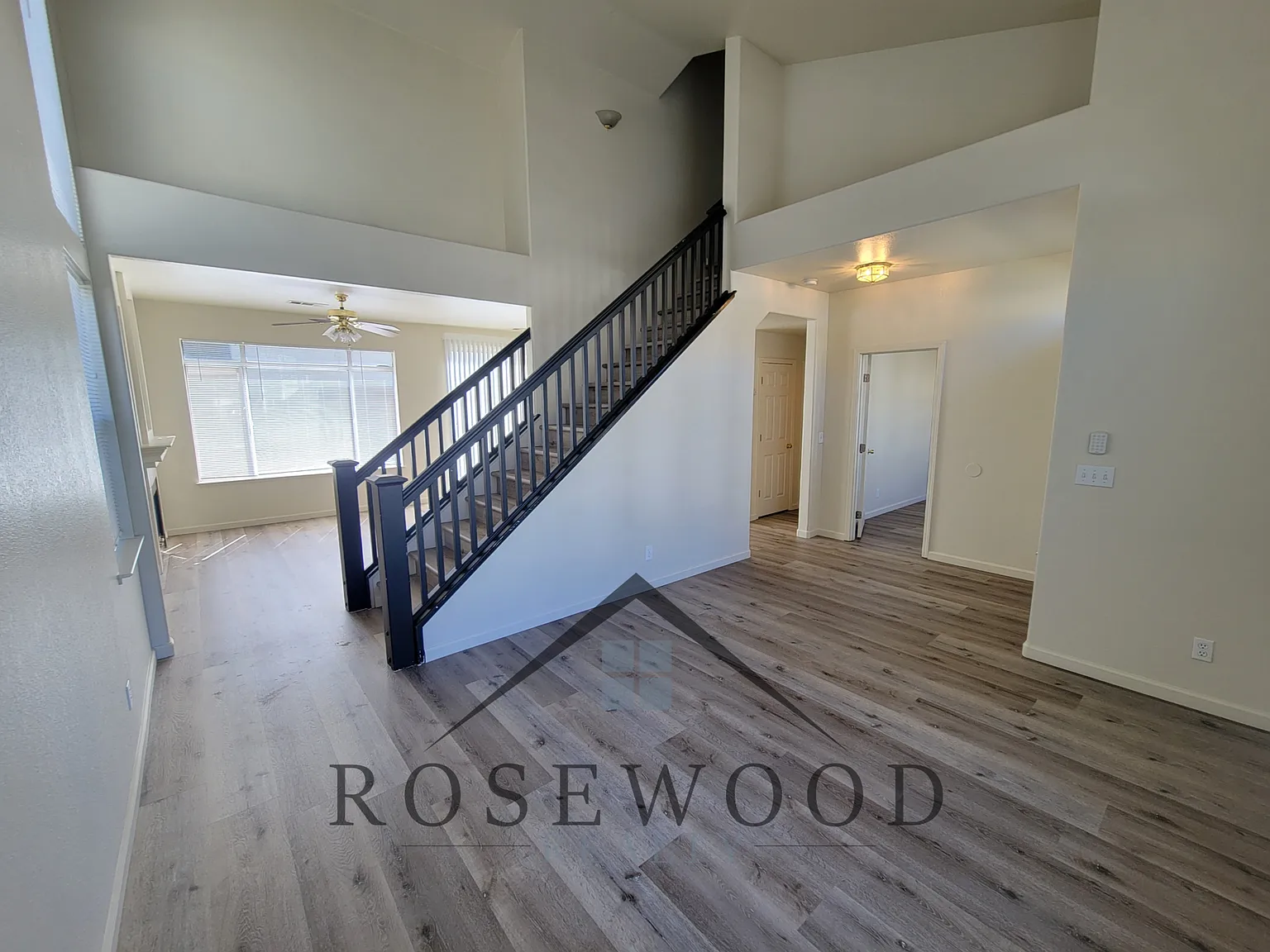 4 bed, 2.5 bath, 1754 sqft, $2,700 — Photo 3