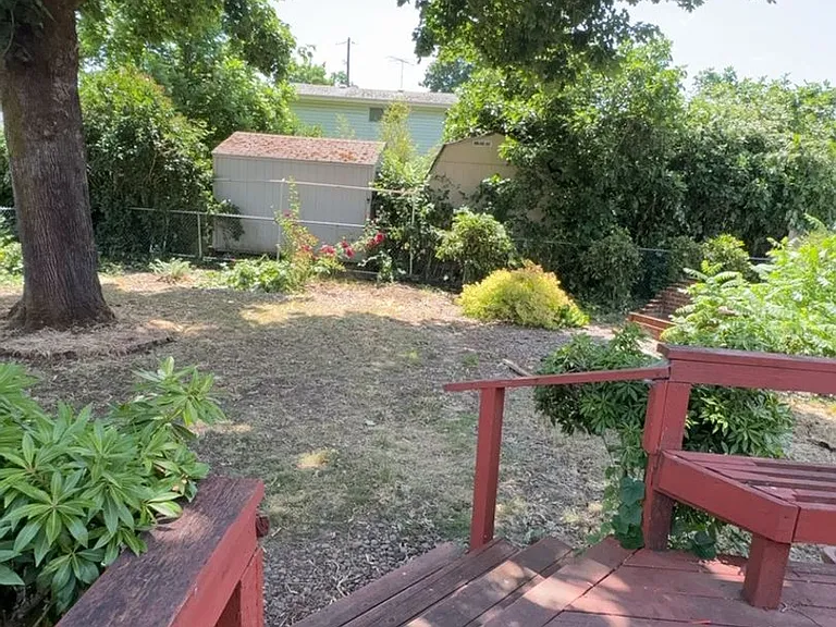 1470 Ruge St NW — Photo 11