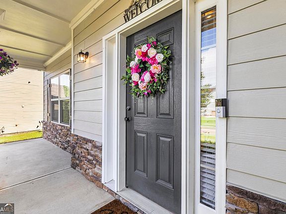 4th image of 2030 Boxwood Ln