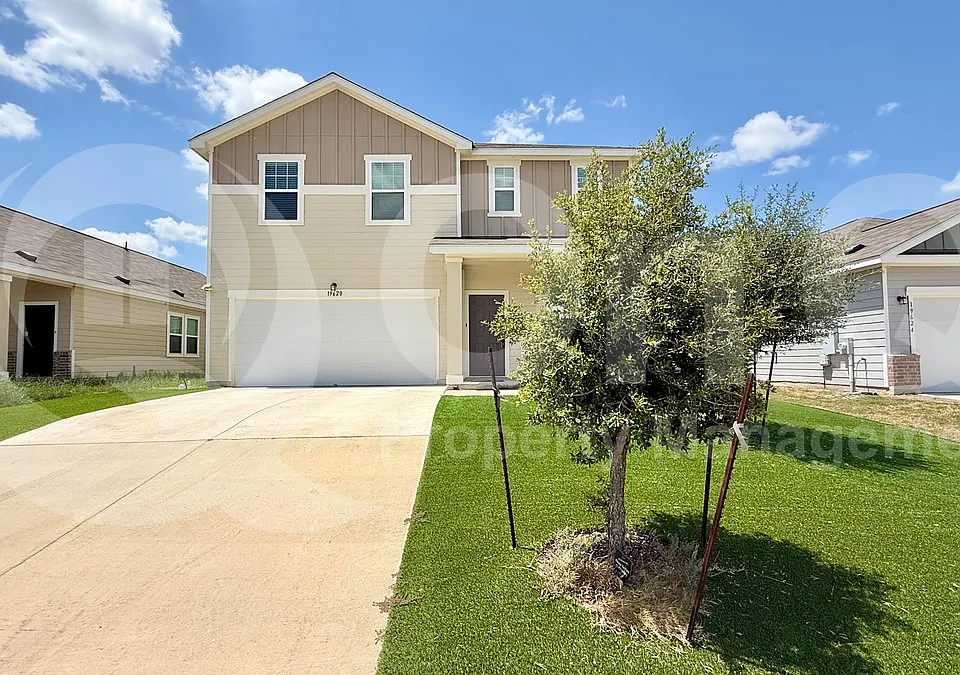 19620 Cloudy Bay Dr