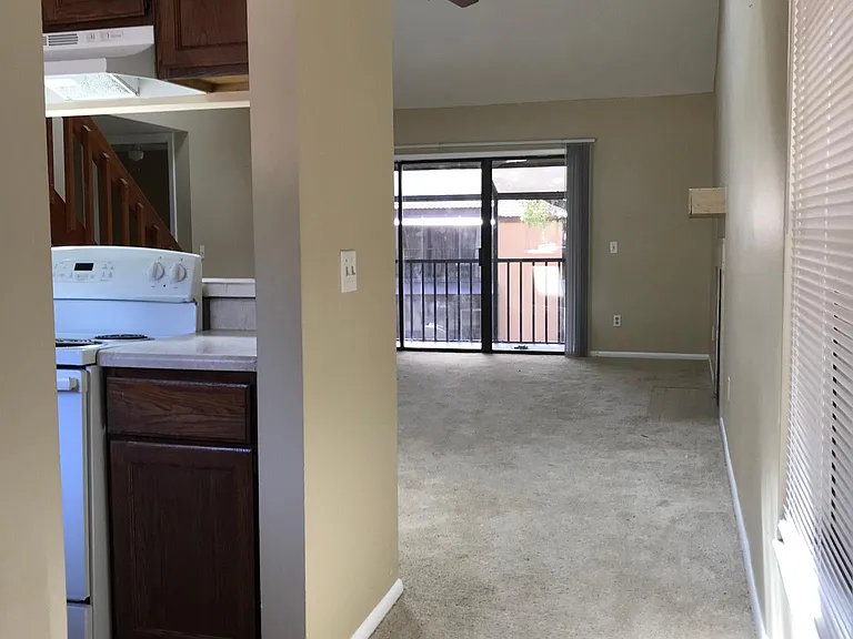 4714 Sutton Ter — Photo 3