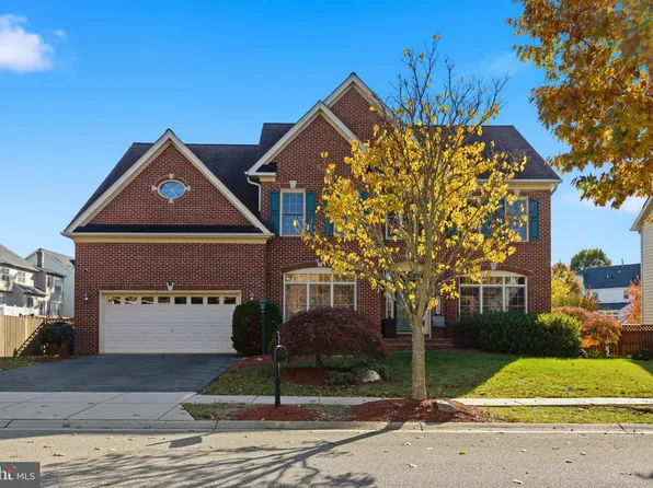 3959 Prickly St, Waldorf, MD 20603