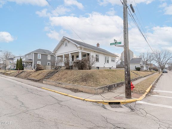 3rd image of 301 S Highland Ave