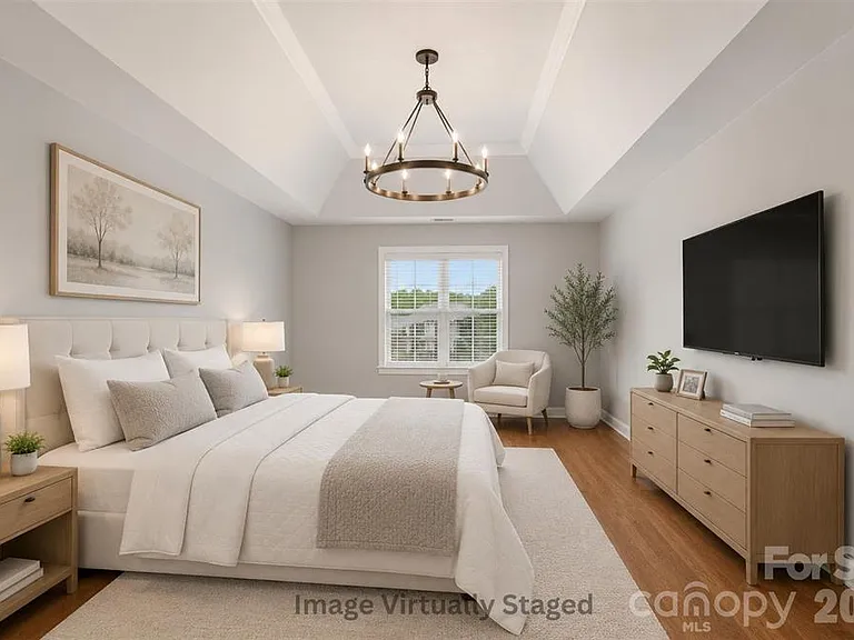 11005 Chilcomb Ct — Photo 42