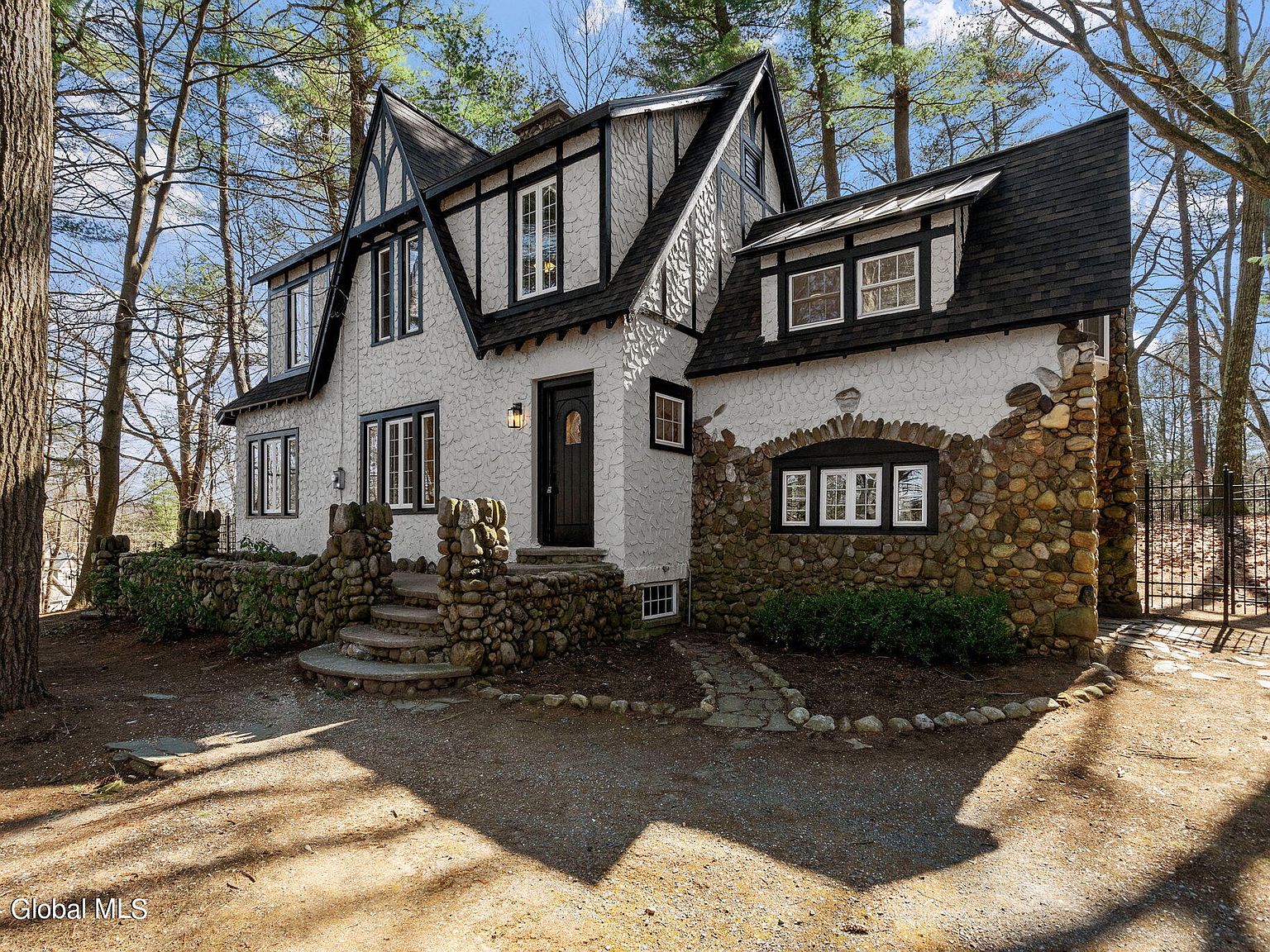 915 St Davids Lane, Niskayuna, NY 12309 Zillow