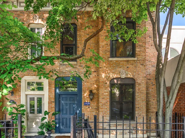 1929 N Maud Ave, Chicago, IL 60614