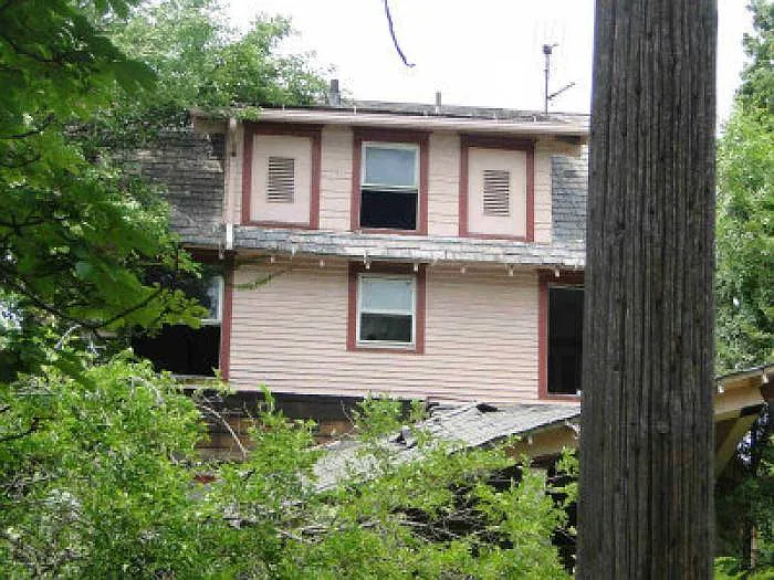436 Lora Ave photo 1