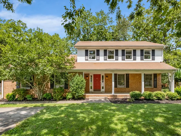 1460 Haynes Dr, Murfreesboro, TN 37129