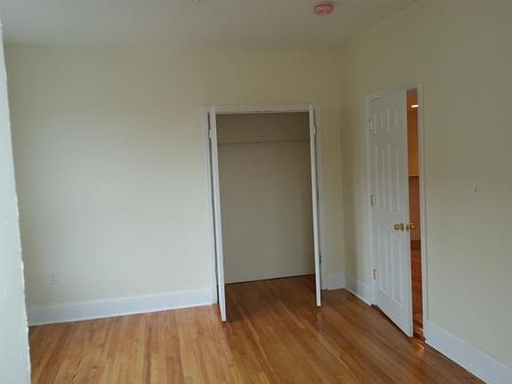3rd image of 318 Saint Paul St APT 6