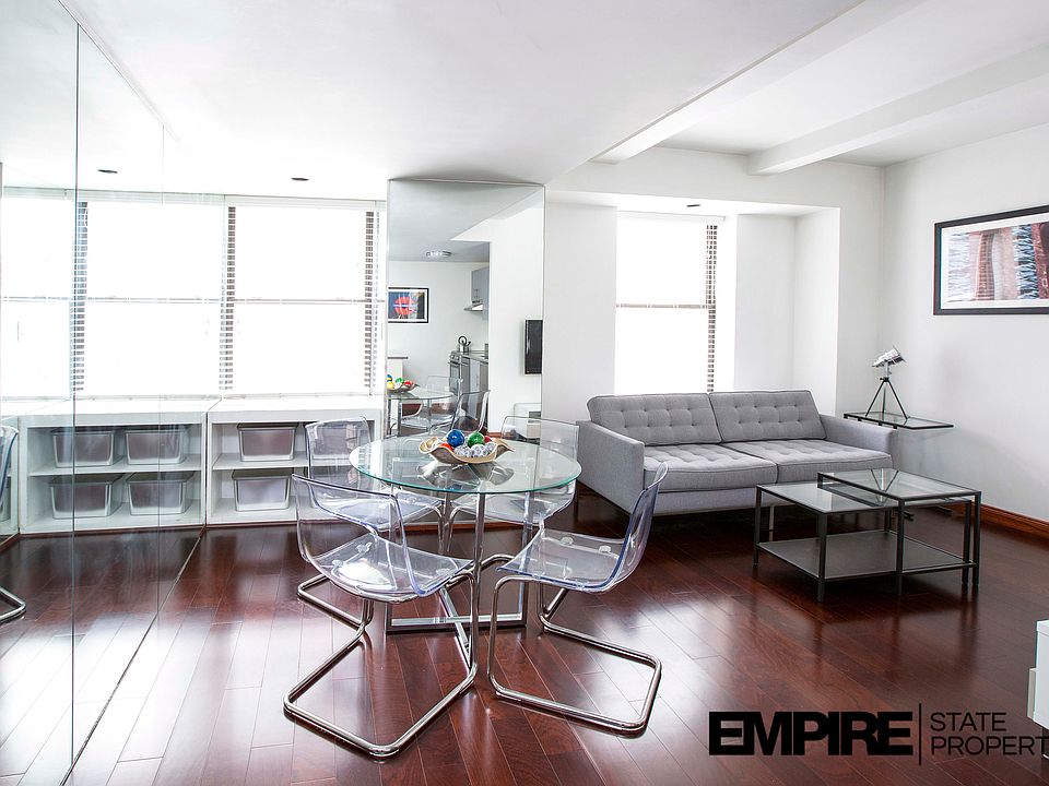 1st image of 150 W 51st St #11