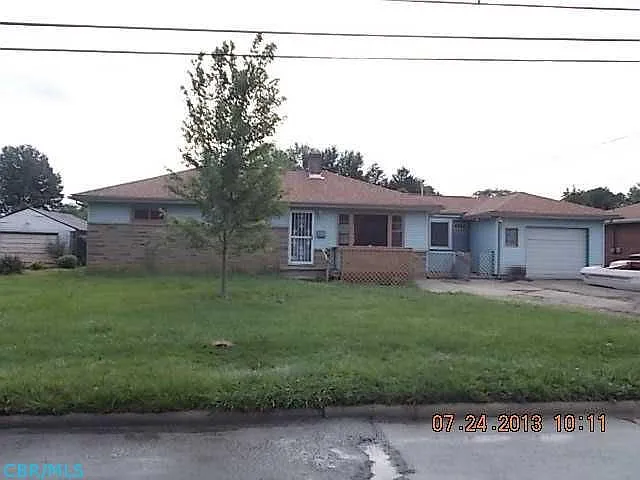 1558 Fairwood Ave photo 1
