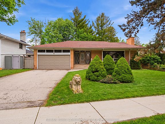 2nd image of 11 Grovetree Rd