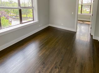 1946 1/2 W Nelson St #3W, Chicago, IL 60657