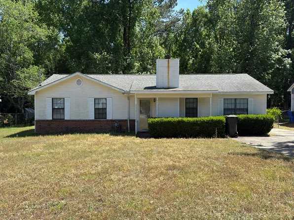 104 Hickory Nut Cir, Dothan, AL 36301