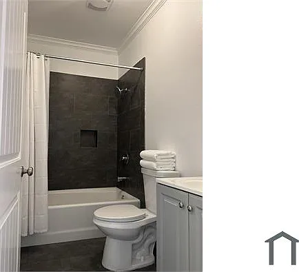 956 E 43rd St #956 — Photo 28