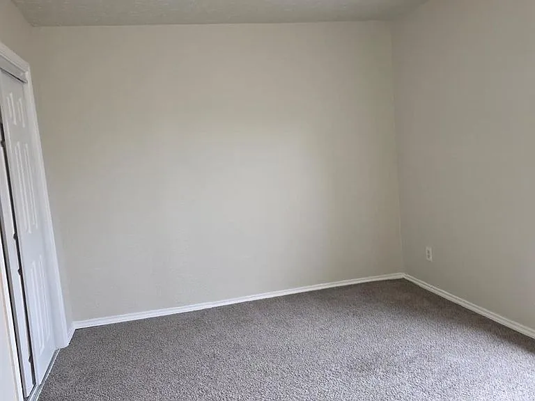 242 Bolden St — Photo 5