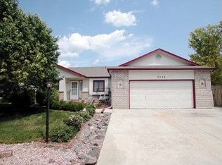 3328 Honey Locust Dr, Loveland, CO 80538