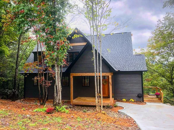 303 Allen Mountain Dr, Black Mountain, NC 28711