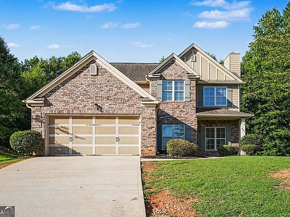 2nd image of 301 Shyre Lake Ln