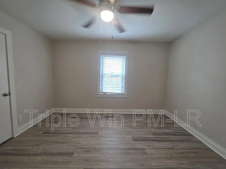 400 W 34th St — Photo 26