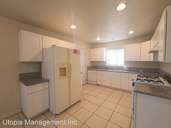 3rd image of 3406 21st Ave