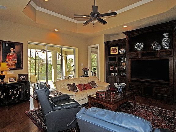 5th image of 5204 Shoreline Cir