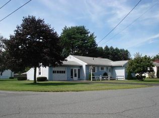 84 Burnham Rd, Greenfield, MA 01301