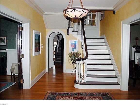 2nd image of 2193 Harcourt Dr
