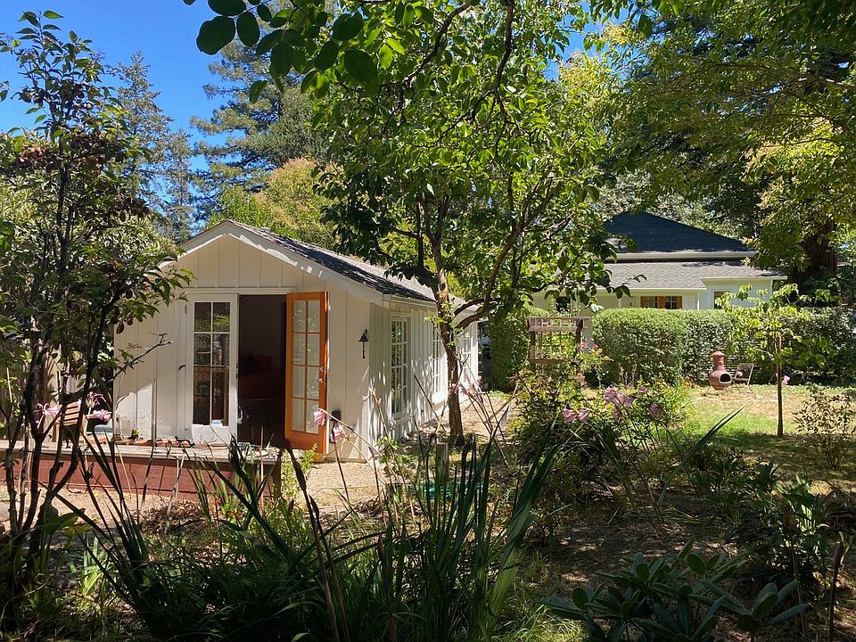 Front entry and garden in the spring.