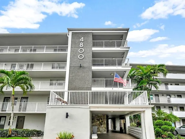 4800 Hillcrest Ln APT 210, Hollywood, FL 33021