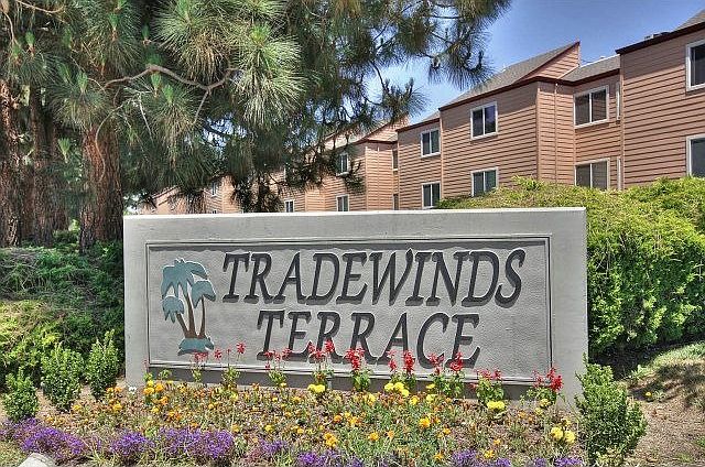 1st image of 315 Tradewinds Dr