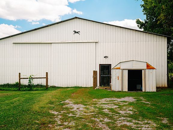 3rd image of 1778 Bluebird Rd