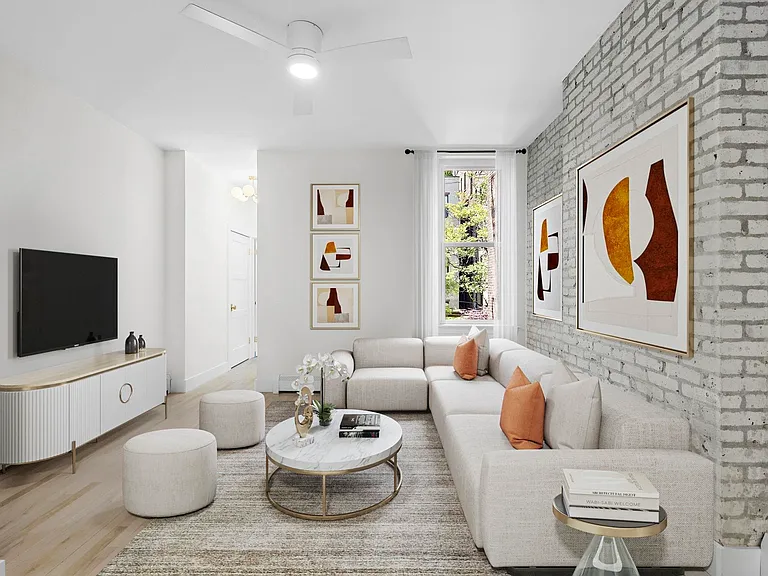 1120 Hudson St #4 — Photo 3