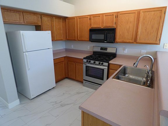 4th image of 4611 W Toledo St