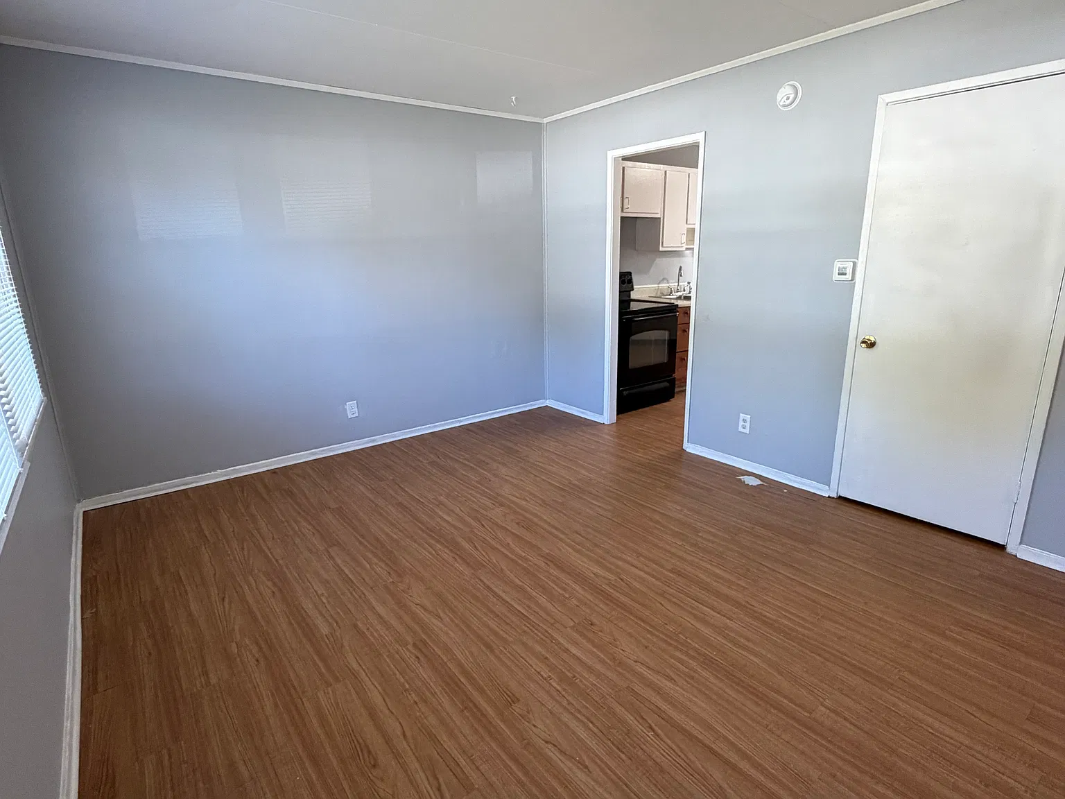 2 bed, 700 sqft, $1,125 — Photo 3