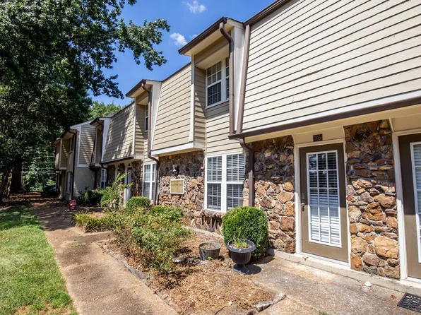 705 Park Ln, Oxford, MS 38655