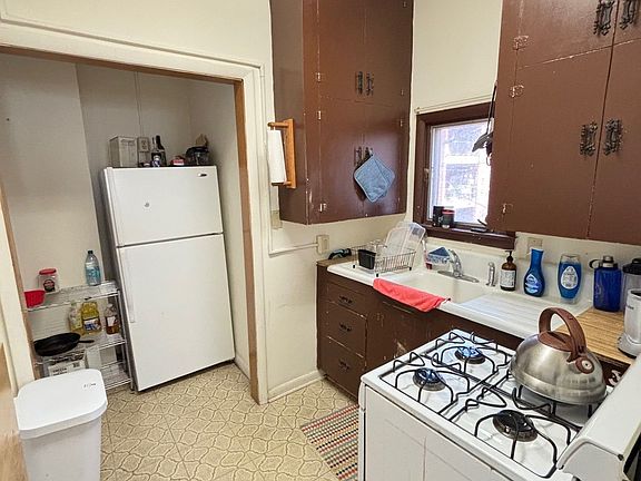 4th image of 510 W University Ave #331
