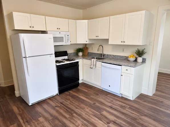 36-38 N Poplar St.