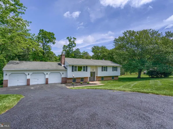 5817 Dale Dr, Sykesville, MD 21784