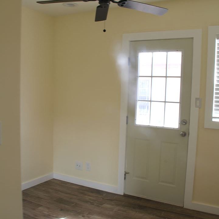 2nd image of 5704 S Budlong Ave #6091260
