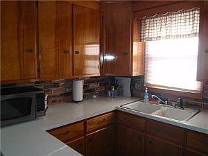4th image of 88 Claude Dr