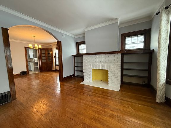 5th image of 17320 Archdale Ave