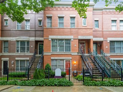 1346 W Fillmore St #1, Chicago, IL, 60607