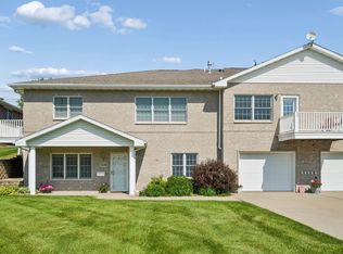 1530 Sylvan Dr, Dubuque, IA 52002