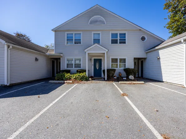 699 South Main Street APT 323, Torrington, CT 06790