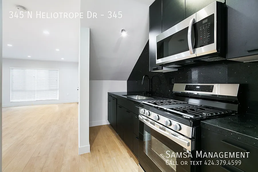 Modern and Gorgeous 2bd/2ba with Modern Look in Koreatown! (339) — Photo 2