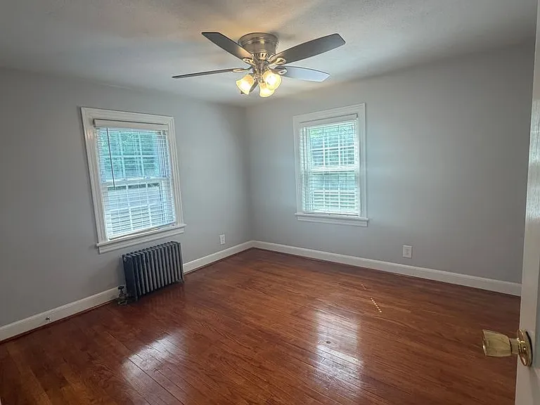 90 Allengate Ave — Photo 6