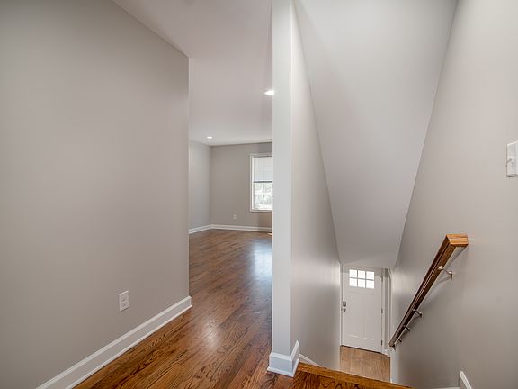 4th image of 113 Williams Rd Room 4