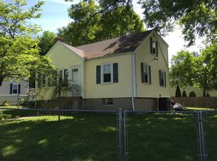 40 Sanderson Rd, Waltham, MA 02451