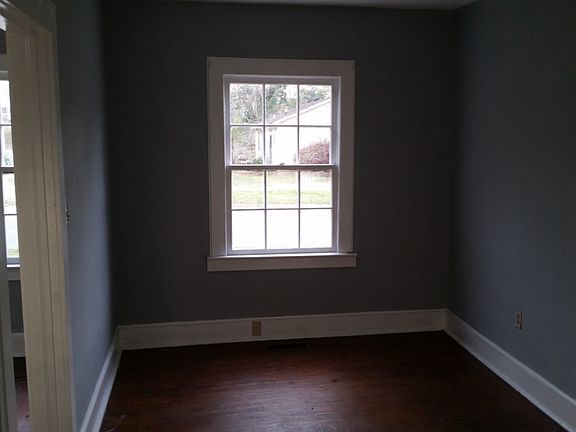 5th image of 737 W Solomon St